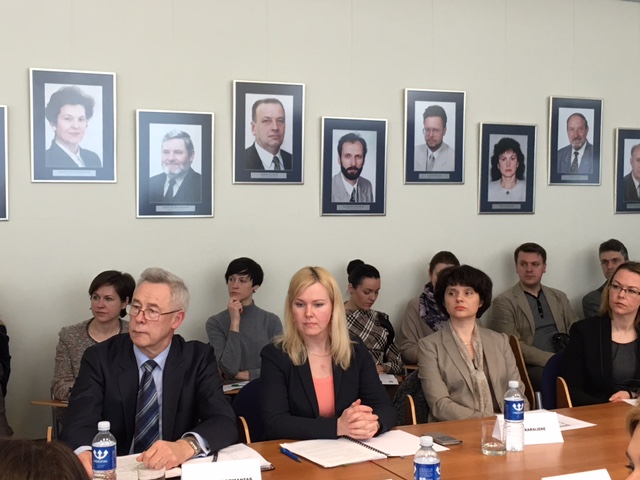 Bendradarbiavimas su Seimo kontrolieriais stiprina žmogaus teisių apsaugą ieškojimo procese